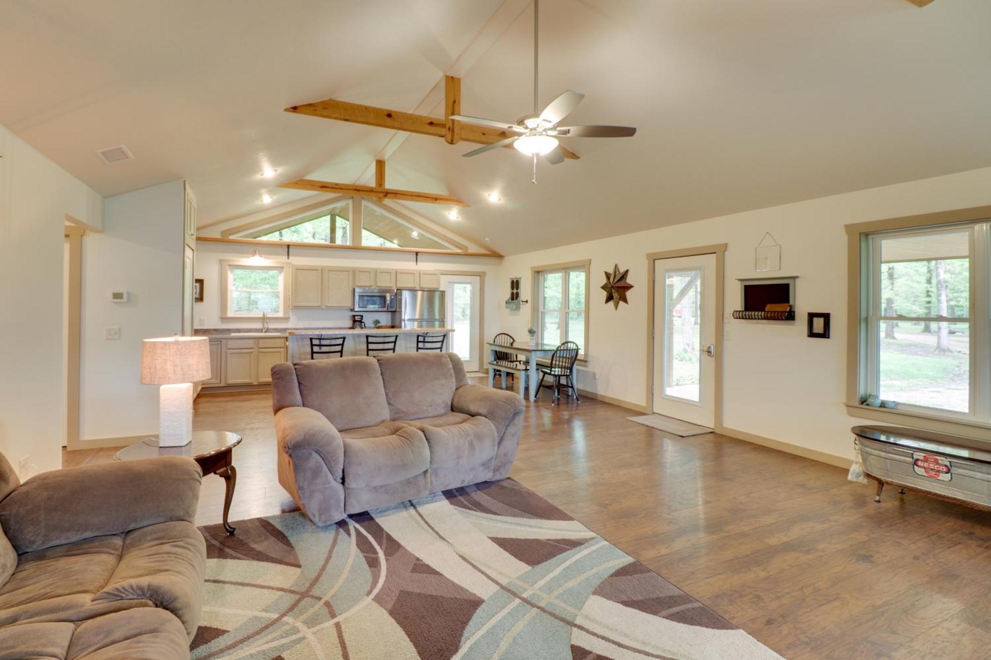 Spacious And Elegant Mountain View Cabin With Deck! Eksteriør bilde